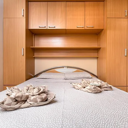 Centrally-located 1bd Near Kapana By Flat Mаnager